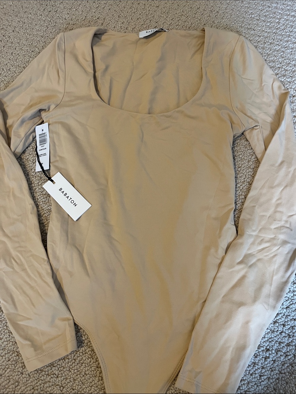 NWT Babaton Contour Warm Sand Beige Long-Sleeve Scoop Neck Bodysuit Small